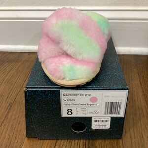 BRAND NEW TAGS EMU SLIPPERS